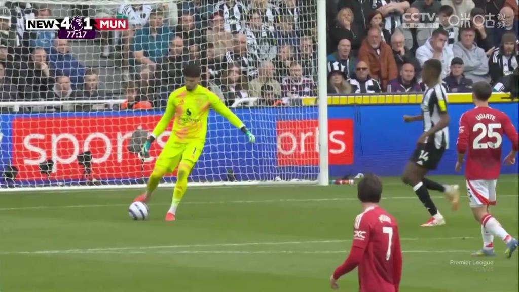 玄學(xué)定律！詹俊配張路門將叕失誤！這次是巴因德爾！