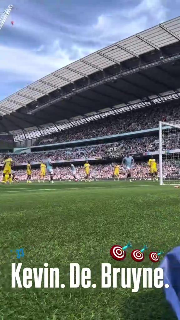 這叫門將怎么撲！德布勞內(nèi)任意球場邊球迷視角！